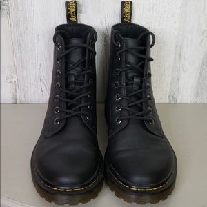 Dr. Martens Luana boots